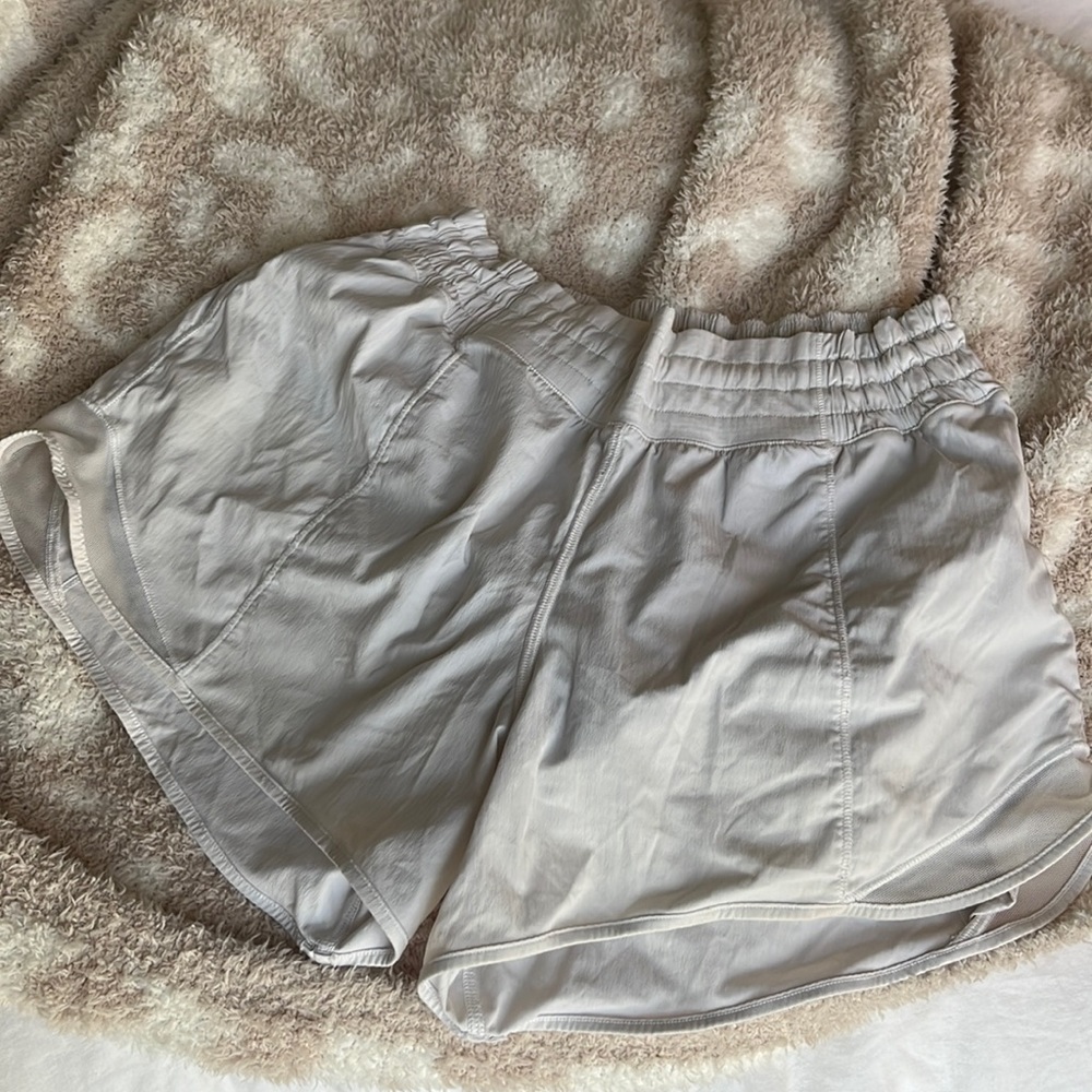 Lululemon White Hotty Hot Short